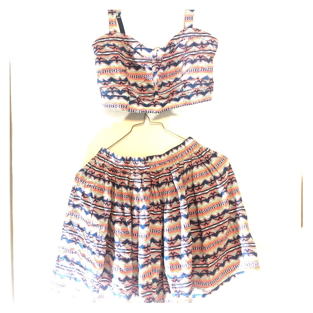 Two piece skirt set